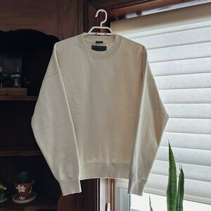 Abercrombie essential sweatshirt